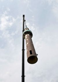 Minarett_und_Kunst_am_Kran.jpg